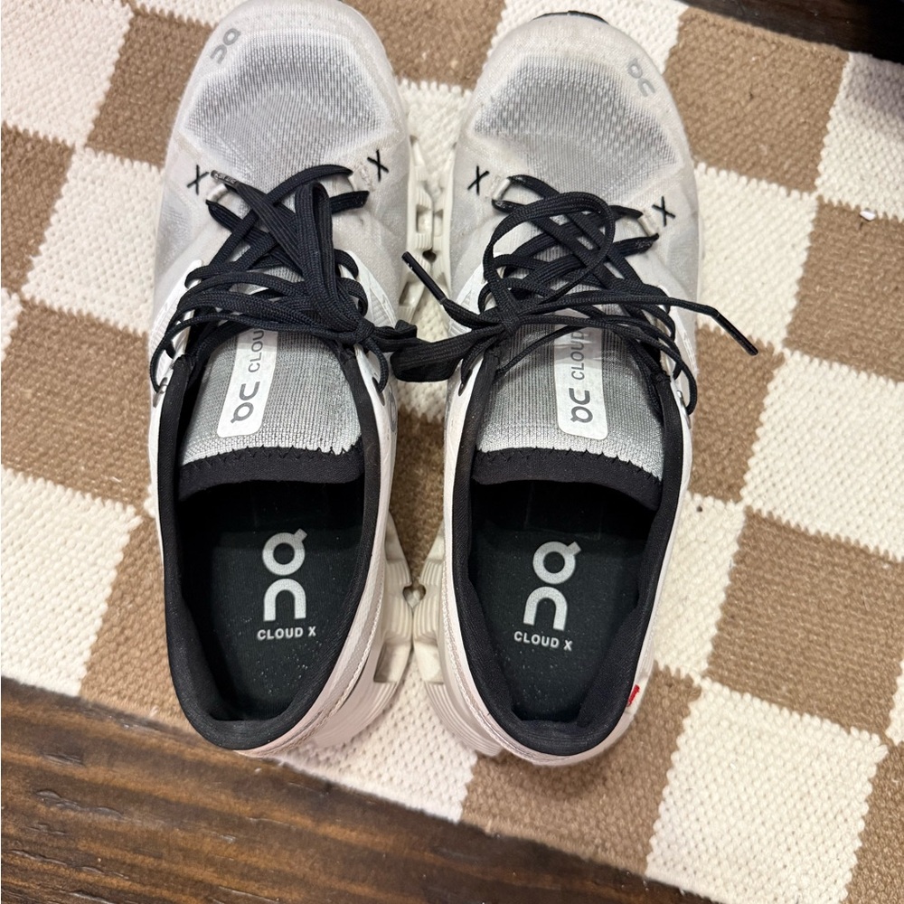 Womens On Cloud X3 size 8.5 - Picture 2 of 5